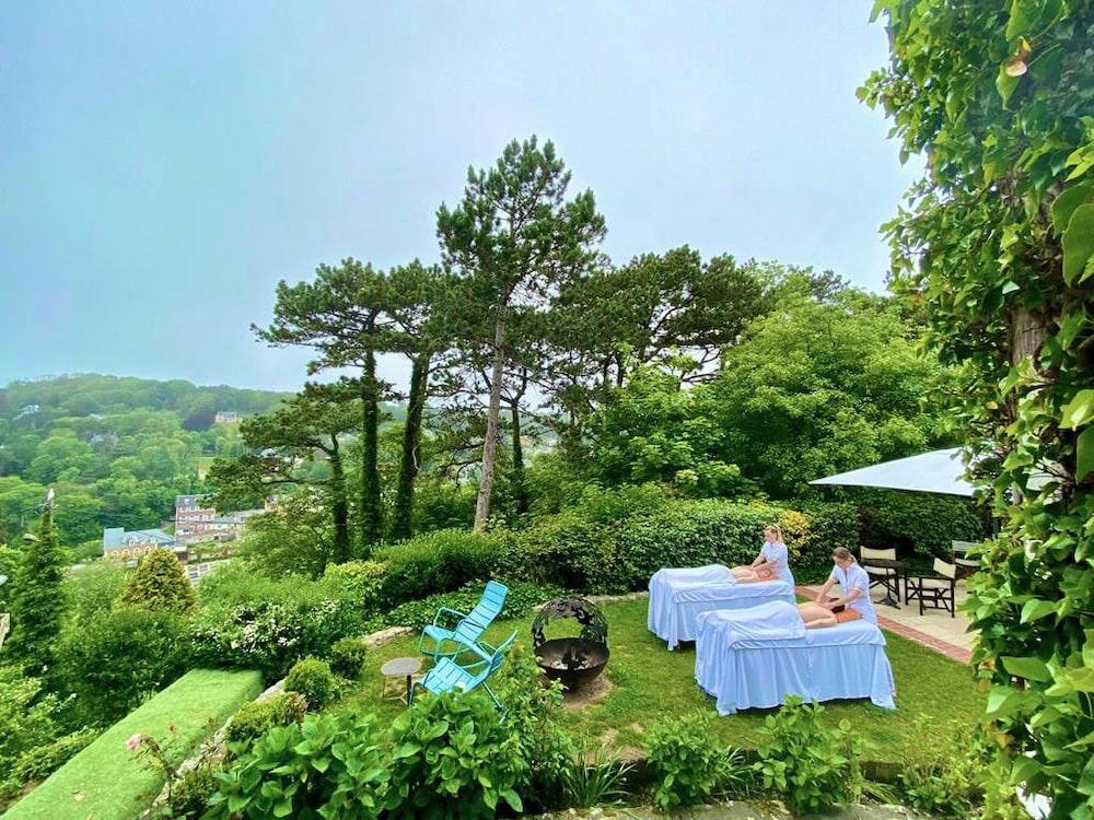 Domaine Saint Clair - Le Donjon Hotel Étretat Exterior foto